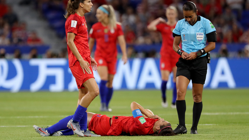 Illustration for article titled Please Enjoy These Photos of the US Women's Soccer Team Sipping Tea, Butchering England